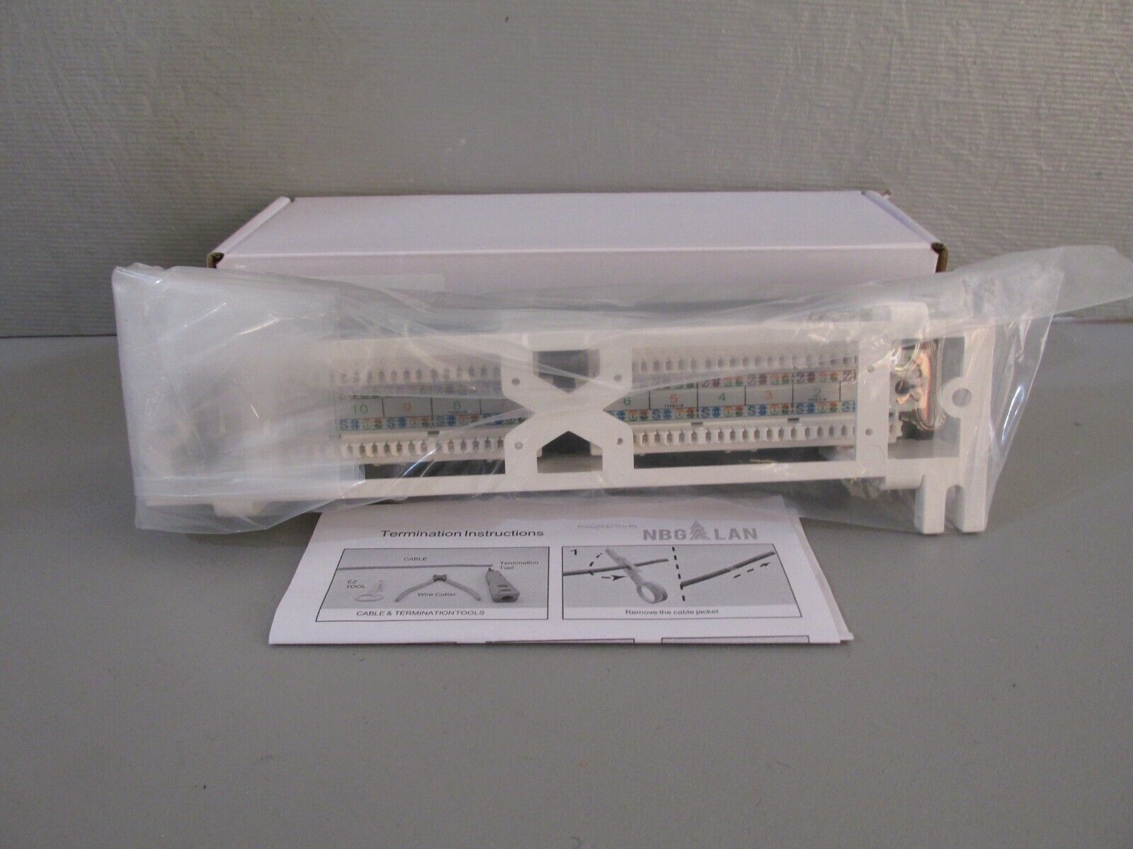 Cat6 12 Port Patch Panel Vertical 1U Wall Mount Ethernet Punch Panel UTP RJ45