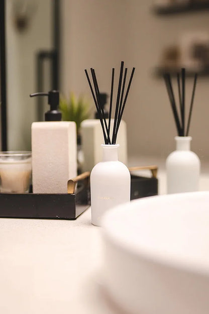 Enchanting Gardenia Home Fragrance & Diffuser Set - Luxurious Scent with Gift Box | Perfect Home Office & Air Freshener