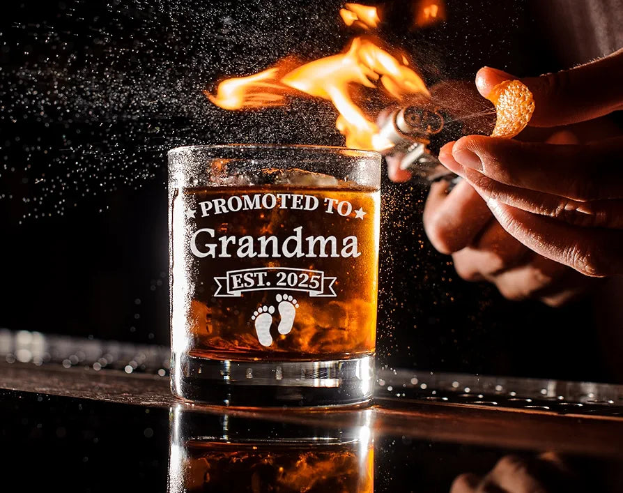 Promoted To Grandma Est 2025 Whiskey Glass – 11oz Old Fashioned Bourbon Rocks Glass – Pregnancy Announcement Gift for Mom, Future Grandma Gift, Baby Reveal Idea