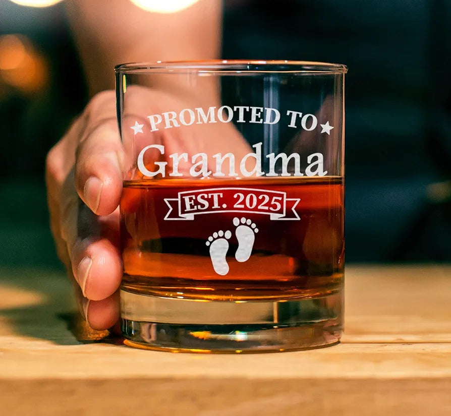 Promoted To Grandma Est 2025 Whiskey Glass – 11oz Old Fashioned Bourbon Rocks Glass – Pregnancy Announcement Gift for Mom, Future Grandma Gift, Baby Reveal Idea
